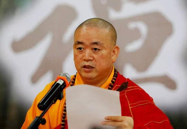 港媒视角下的释永信：双重户口，私生活混乱，真实身高不到1米6