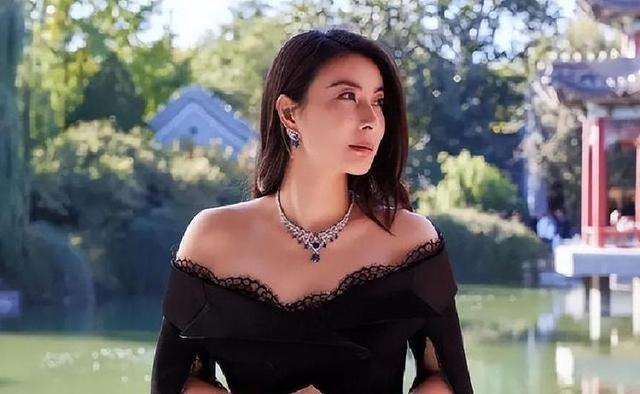 中国体坛冠军数十年传奇，马龙竟非榜首，实至名归是谁？