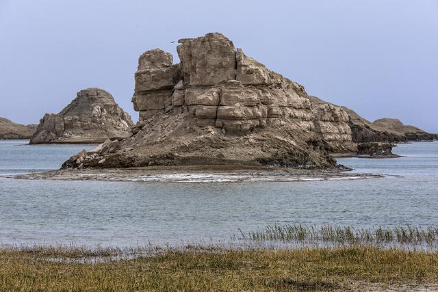 青海旅游-海西州-乌素特水上雅丹景区