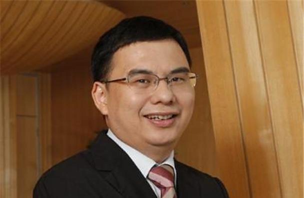 他身家几百亿却只开 20 万的车，8 亿人用他的产品，却没几人认识他