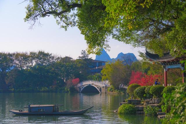 桂林真糊涂啊！这八个堪比 AAAAA 级的景点！泛舟很美赶快宣传吧！