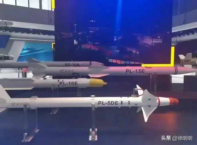 歼-10CE空战全胜，专家却因霹雳-10未出场喊“不过瘾”