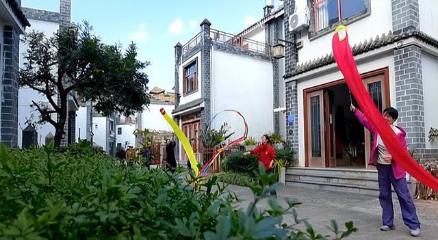 避寒旅居游预订火爆 “南下避寒	”成消费热潮