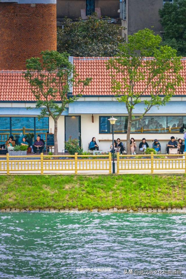 会玩的武汉人，都回村过秋天了