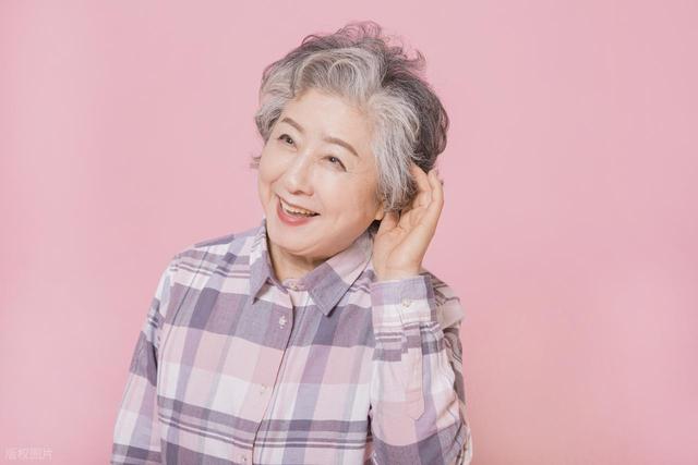 学医后才明白，增强骨密度最好的运动，不是散步游泳，而是这个