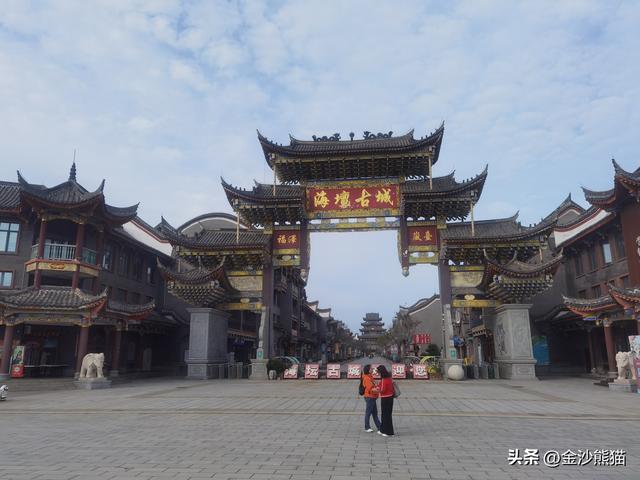 打卡屿头岛厝梁礁"一线天" 登上平潭岛 双龙连续第三年千里走双骑3