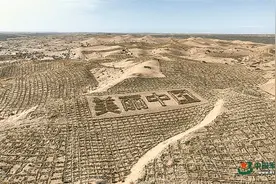 草方格织出沙漠绿洲，八步沙民兵连助力生态建设图片