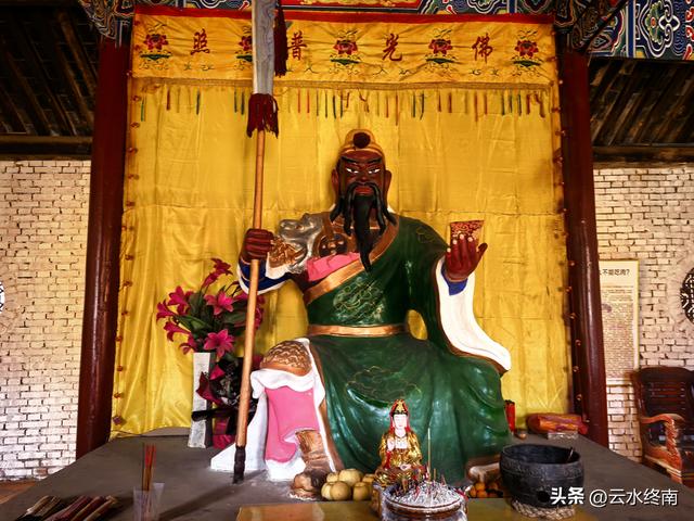 “胭粉台、补天台，娘娘婆的一只鞋”，蓝田这个村喝茶晒暖暖真好