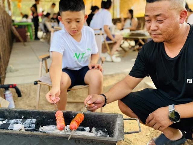 【建站美家】职工港湾，乐享时光——酒泉分公司嘉峪关西收费站：打造站区休闲娱乐露营基地