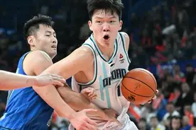 赛季至今，18岁2米18杨瀚森得了760分，20岁2米26徐昕多少分？图片