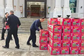 认购滞销辣椒9720斤！临高县公安局开展“爱心助农”行动图片