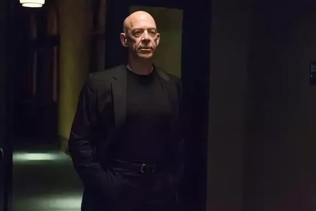 告别弱者气质：学会 “反派思维”，3 招摆脱内耗，活出强大气场