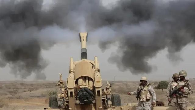 沙特不宣而战猛烈轰炸，多款战机连续发射炸弹，打破中东平静