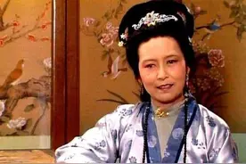 红楼梦里，每个主人身边都有10到20个丫鬟，她们每天都干什么？图片