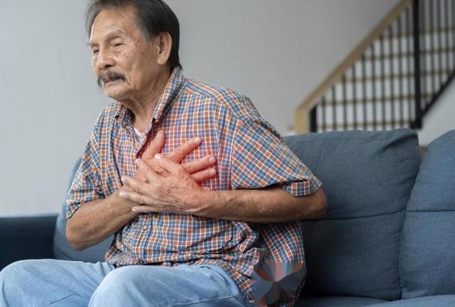 老人走路别贪多，60到70岁老人，走多少合适？医生建议来了