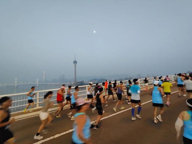澳门马拉松：比较虐但值得去，濠江跑游全攻略