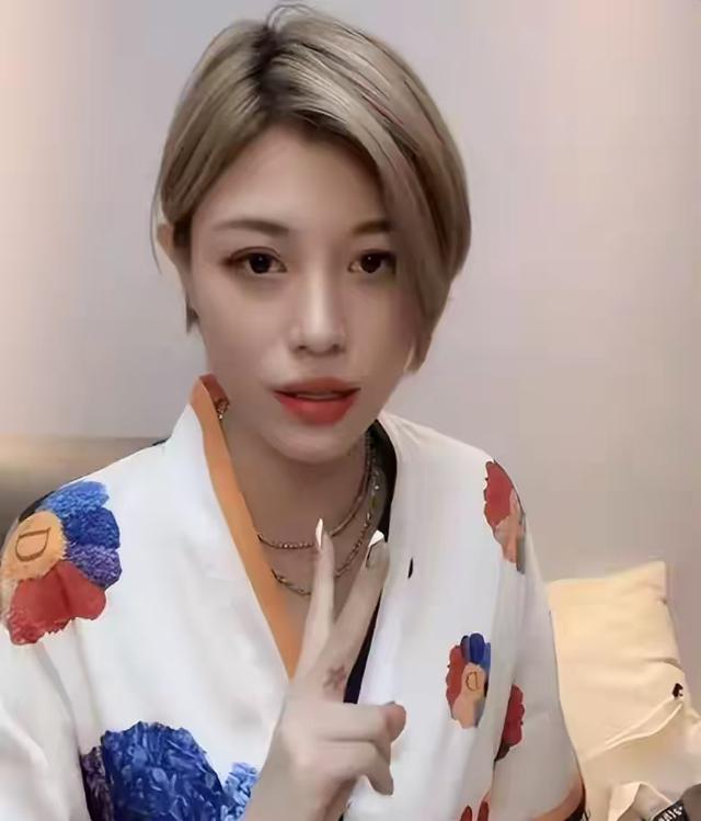 “牡丹花下死，做鬼也风流”！这一次，谁也救不了54岁的汪峰
