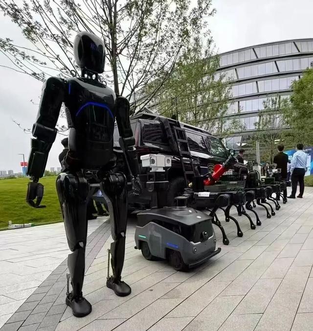AI“爆款”接踵上新的背后 “进解优促”如何精准赋能产业提速？