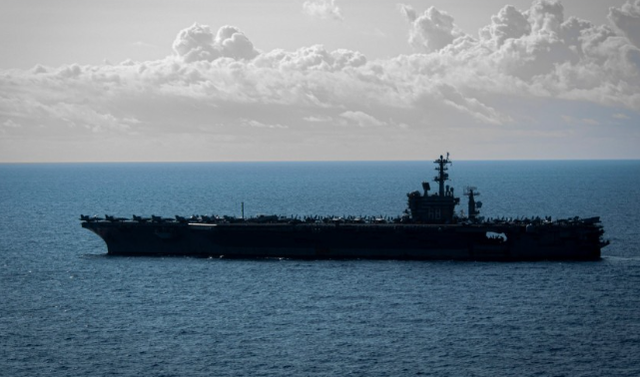 中方释放援助善意	，美军南海坠机不简单，或在水下有“大动作	”