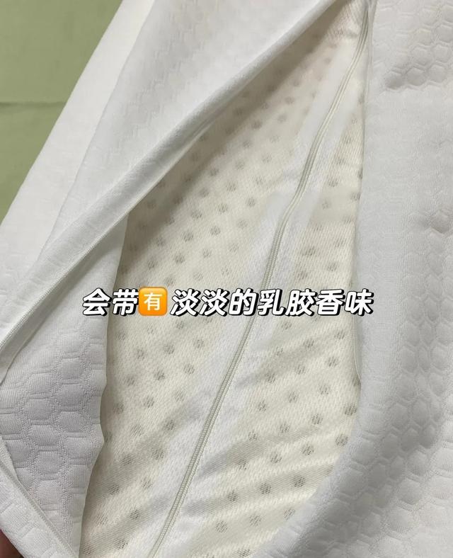 家里有这“枕头”，趁早扔掉，连央媒都提醒说：可能会伤害身体的