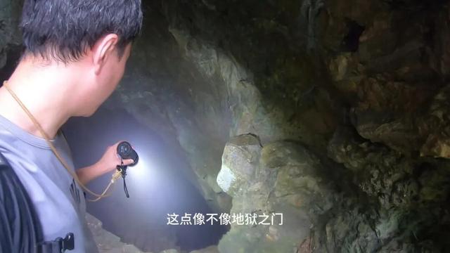 重庆南温泉发现废弃溶洞景区，内部层层石梯让人联想到盗墓笔记