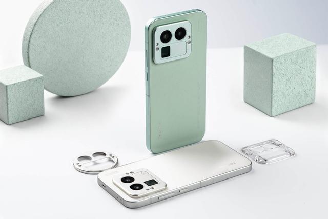 真我GT8 Pro开售，前代GT7 Pro才是真香？3000出头拍照神器还值吗