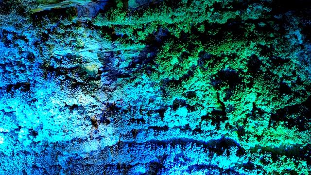 郑州村民无意一铲，挖出世界级奇观！数十年来闻名全国	，至今仍爆