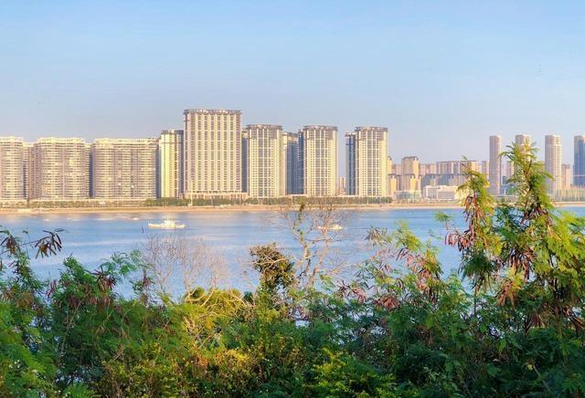 广东大反转！汕头杀出重围，广州深圳都没预判，凭什么火遍全国？