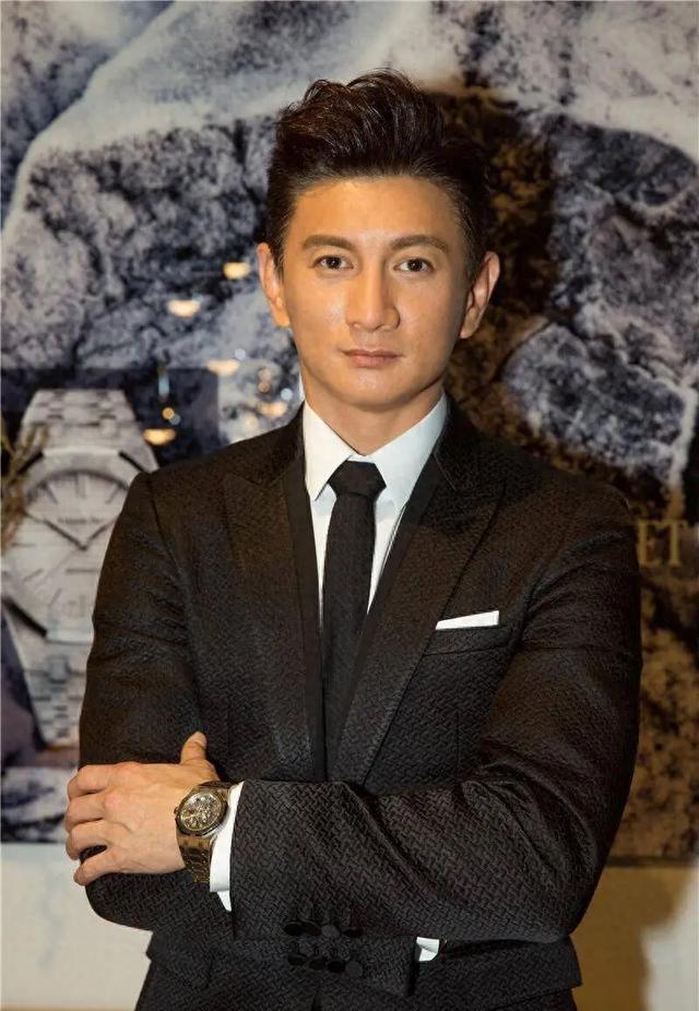 顶流男团，终于撕破脸了