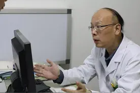 看病最好找主任？主治、副主任、主任医师究竟该如何选择呢？图片