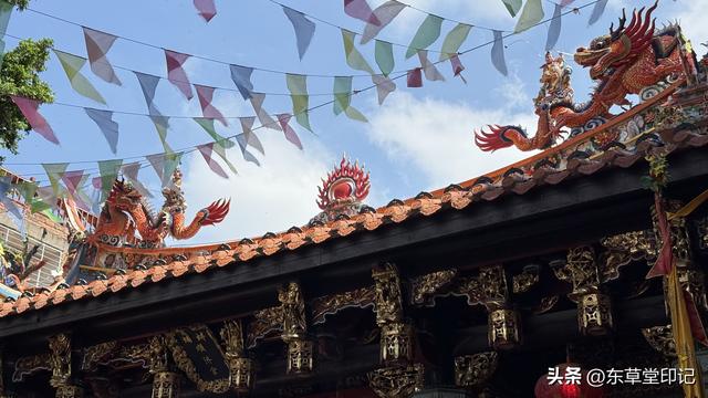 簪花围里的千年渔村：泉州蟳埔村沉浸式体验全攻略