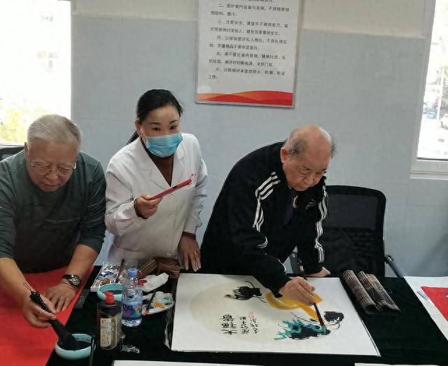 情满金秋迎重阳 文化养老暖人心