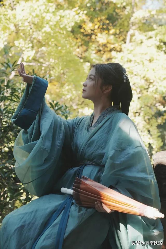 动车最快16分钟，票价仅需12元