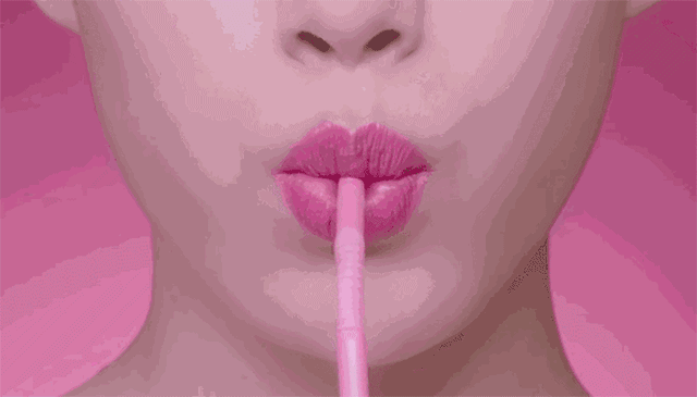 pink是粉色，lady是女士，难道pink lady是“粉红女郎”吗？