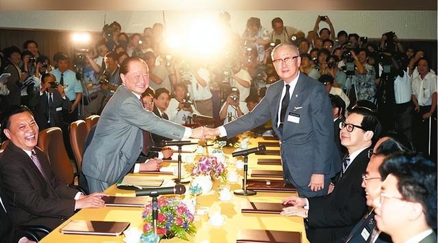 马英九喊话大陆，台湾可以和谈！李显龙：谈判地点，可放在新加坡
