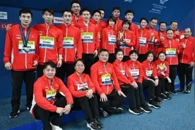 世锦赛最新金牌榜，中国17金，19岁潘展乐破世界纪录，奖金21万图片