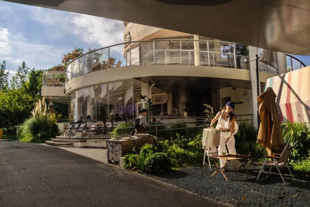 本月，苏州河的驿站在天上“飞”