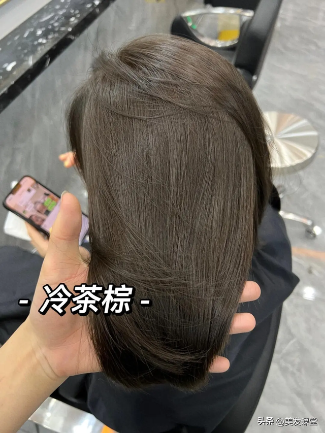 2025超火显白发色，超级吸睛,高级感十足，既温柔又甜美