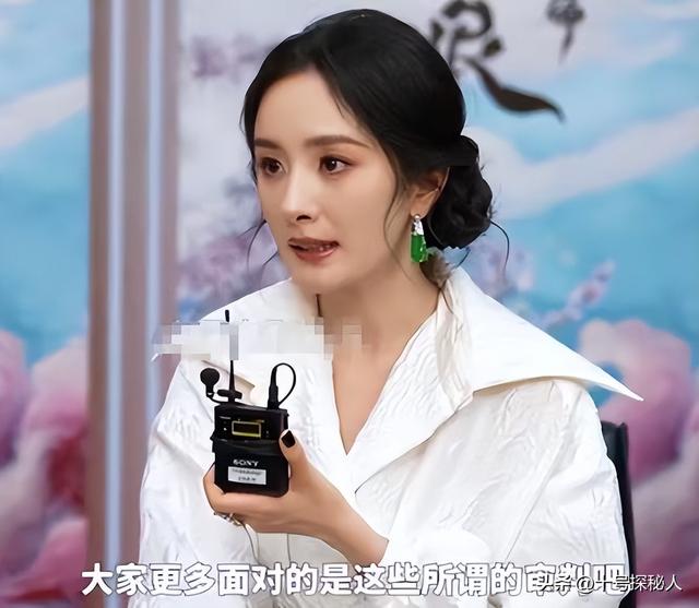 全家移民英国刚真相大白，孙俪被公开“戳脊梁骨”，杨幂说的没错