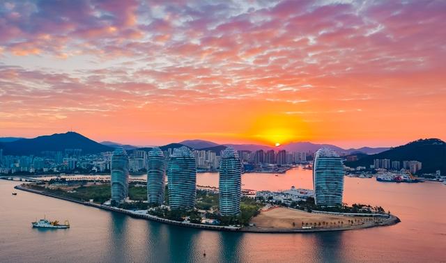 三亚变“俄罗斯后花园”？80%俄游客扎堆的真相是什么？