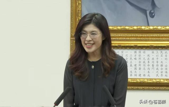 见完美方后，郑丽文送两岸一句话，岛内民调变天，大陆要拔7钉子