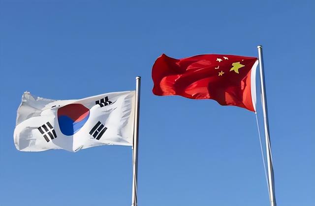 72岁的文在寅，突然预料到了什么？发声提醒韩国人：中国至关重要