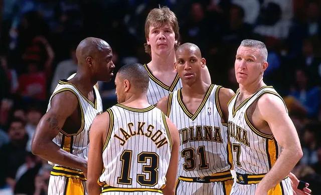 NBA总决赛经典时刻 - 2000年：奥尼尔和科比带领湖人夺冠