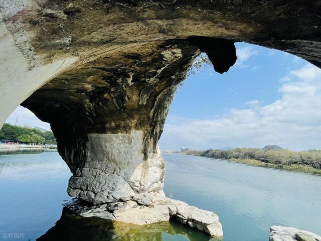 桂林真糊涂啊！这八个堪比 AAAAA 级的景点！泛舟很美赶快宣传吧！