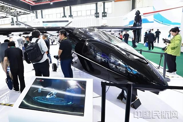 中国版"鱼鹰"首飞！后发优势尽显，运力大涨让南海和西藏固若金汤
