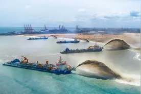 中国还没来得及吹填黄岩岛，越南就捷足先登，对南海三大岛下手图片