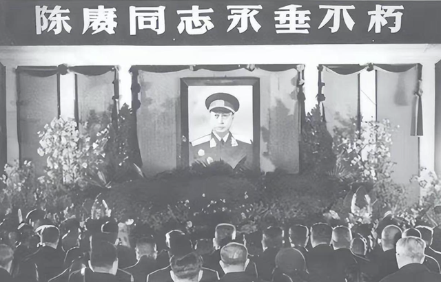52年，陈赓大将对家人说：我受过电刑，活不过60的，后来果然这样