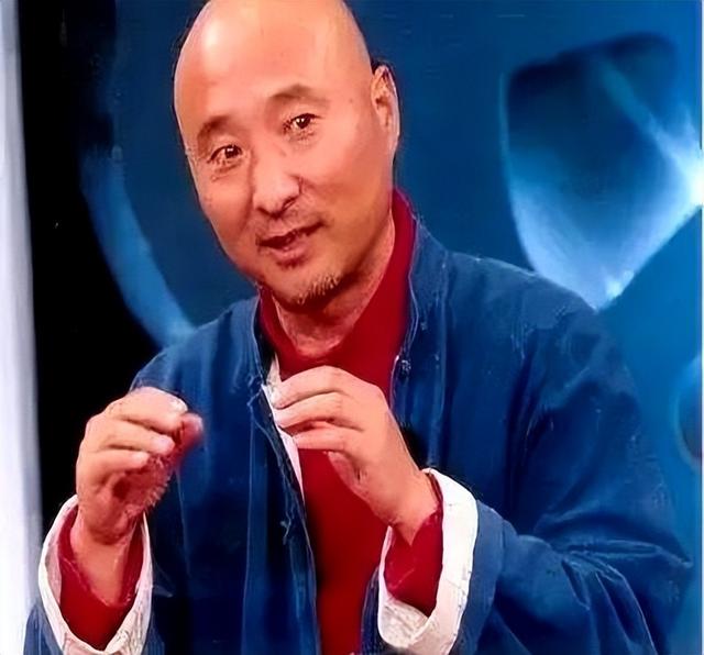 71岁过气陈佩斯遭嘲讽！《戏台》8000万票房狠狠打脸质疑声