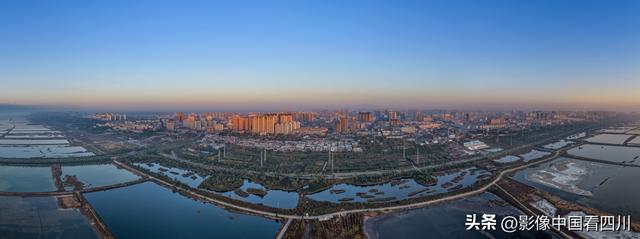 山西运城：盐湖日出美如画