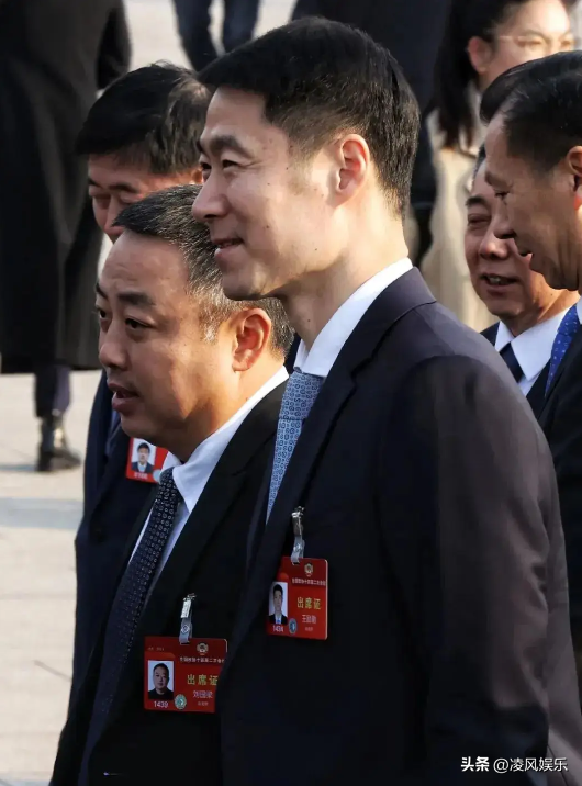 有种人生赢家叫刘国梁，辞职乒协主席5个月，已经走上了光明大道